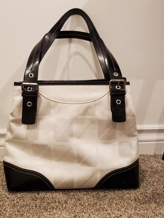 Nine & Co white and black purse - Picture 6 of 7